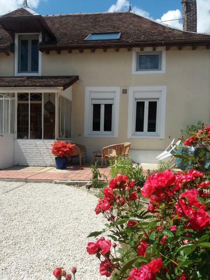 Bed and Breakfast Campagn'Arts à Villechétif Extérieur photo